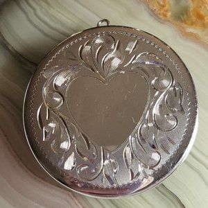 Vintage Sterling Silver Locket  Large Heart Round Beautiful 1-3/4"  11.1g